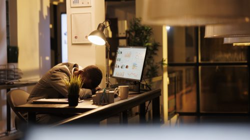 A Síndrome do Plano B: A Rota de Fuga Emocional da Procrastinação